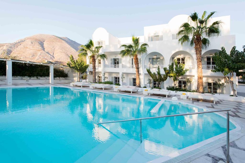 Hotel 28 Камари Экстерьер фото