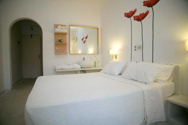 Hotel 28 Камари Экстерьер фото